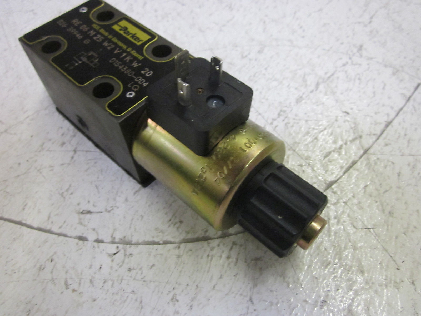 PARKER RE06M25W2V1KW20 VALVE NSNP