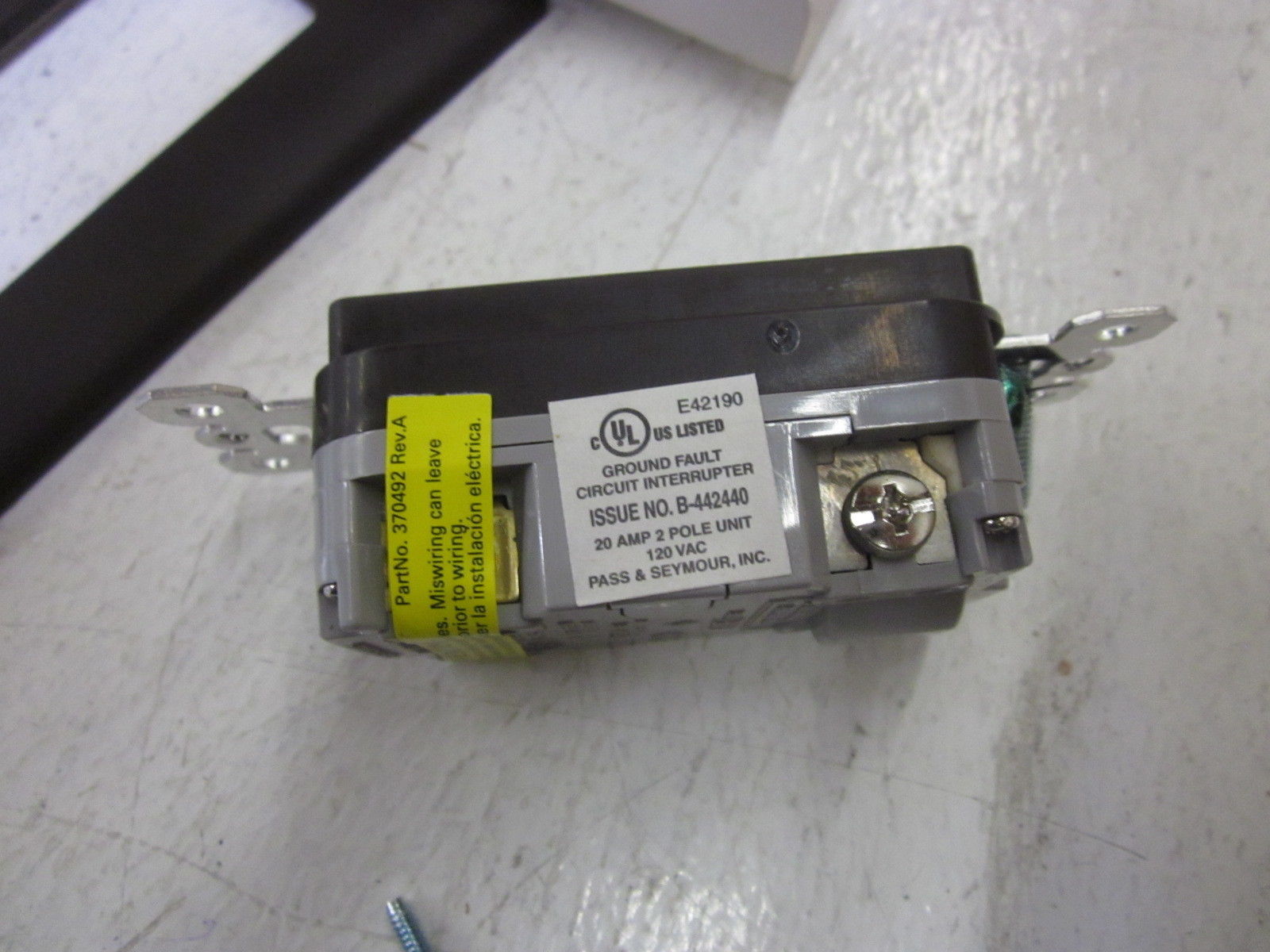 PASS & SEYMOUR 1595 GFC1 DUPLEX RECEPTACLE TRIP INDICATOR LIGHT NSMP