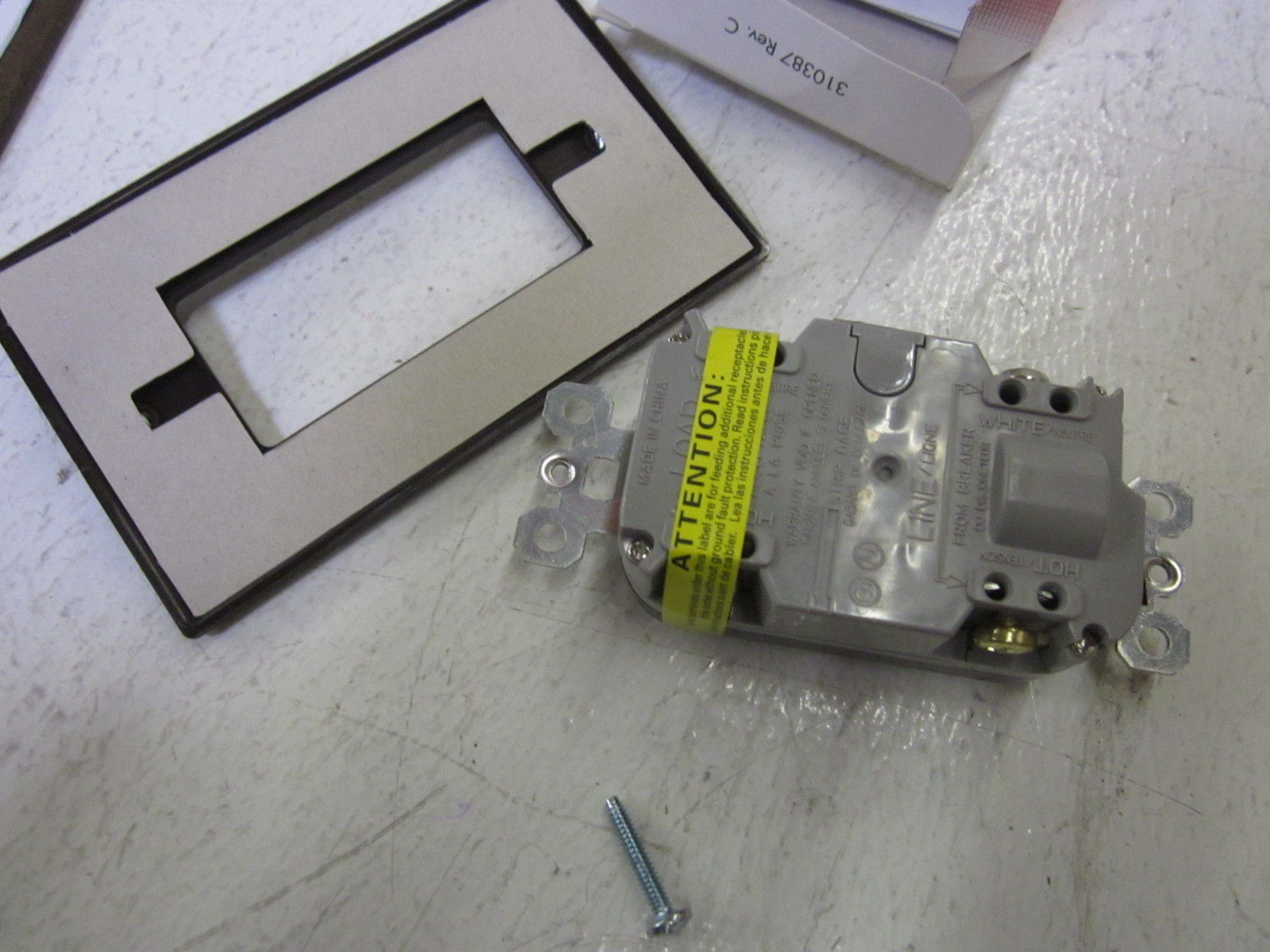 PASS & SEYMOUR 1595 GFC1 DUPLEX RECEPTACLE TRIP INDICATOR LIGHT NSMP