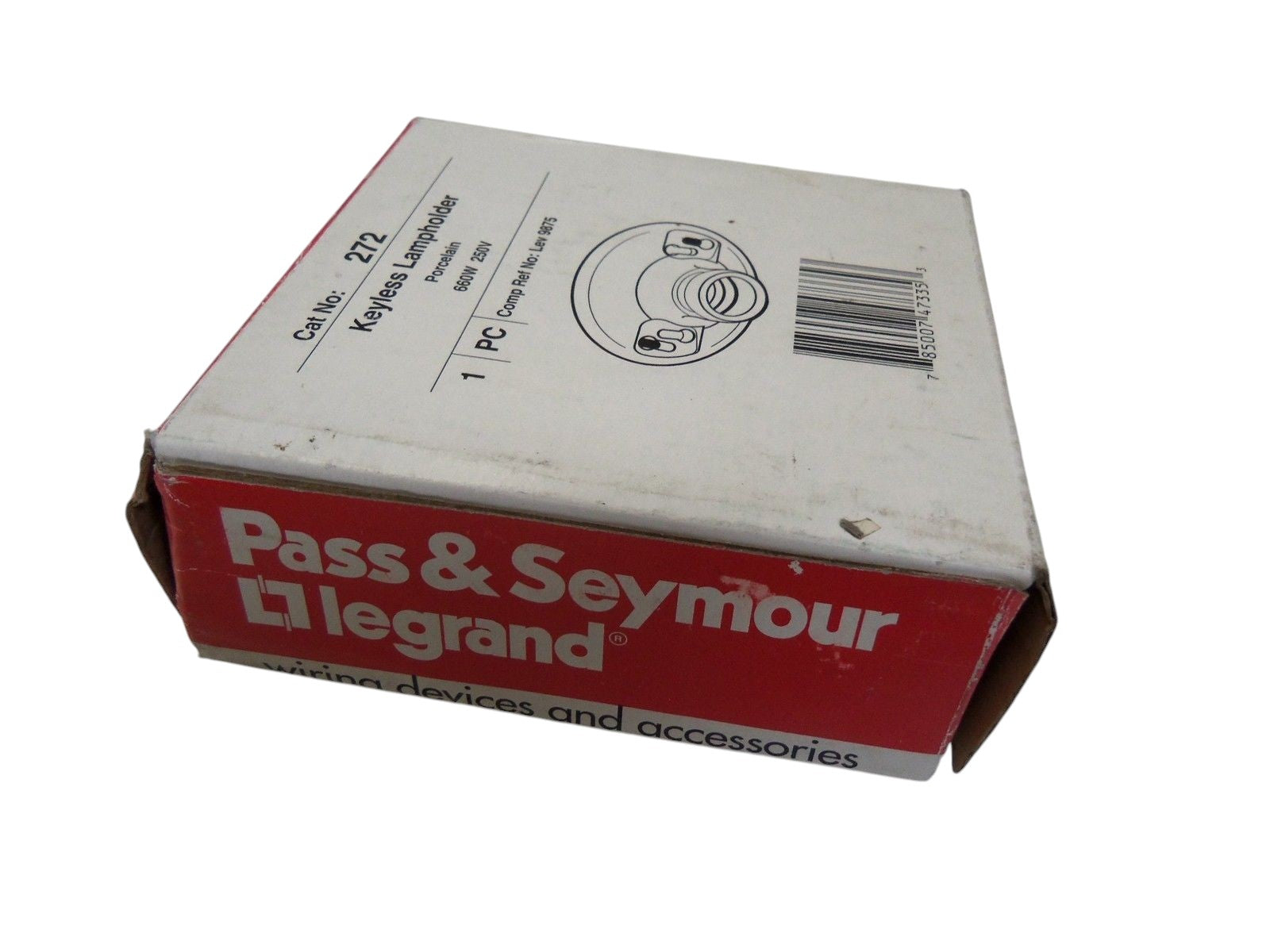 PASS & SEYMOUR LEGRAND 272 KEYLESS LAMP HOLDER PORCELAIN NSMP