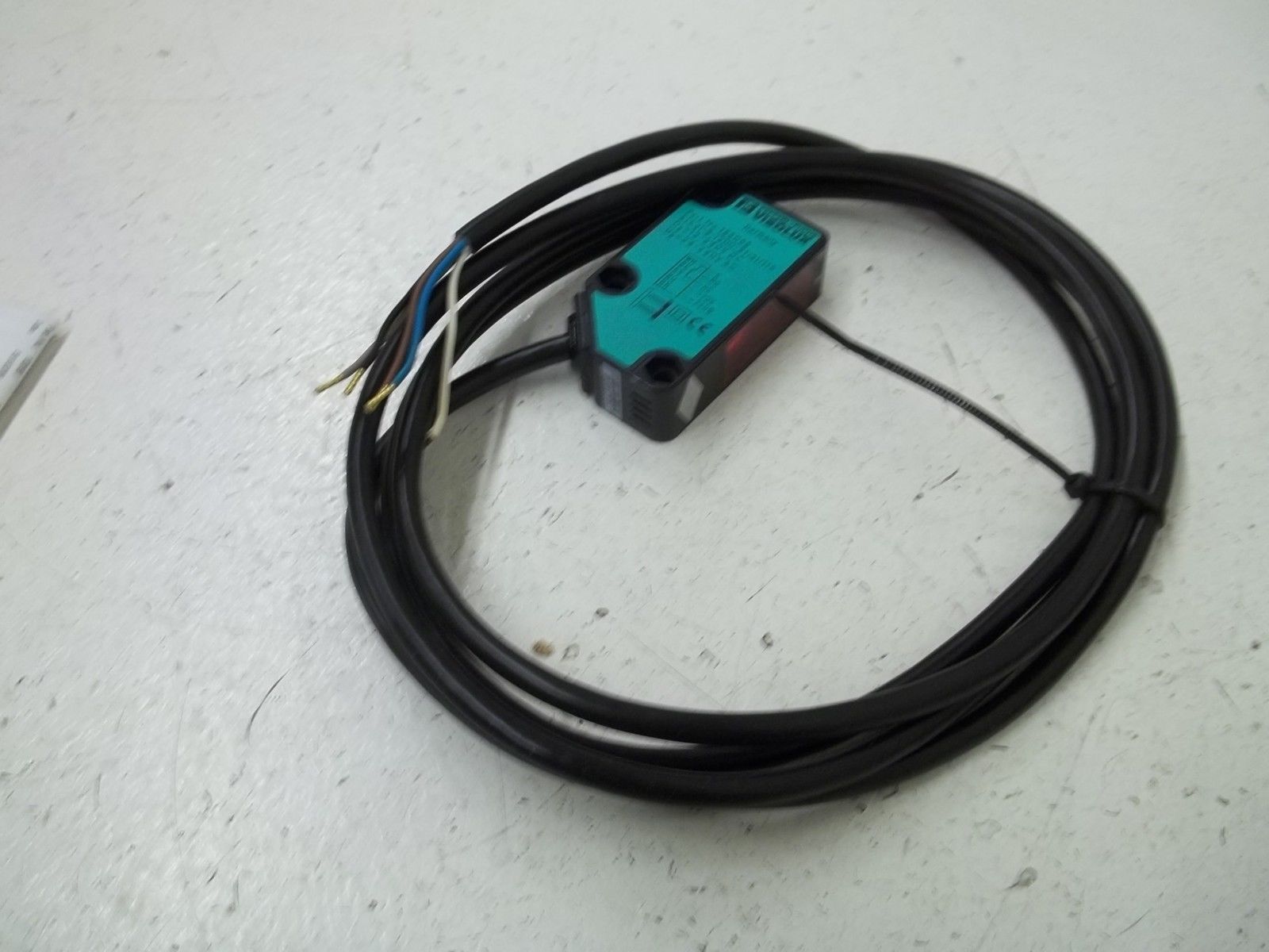 PEPPERL+FUCHS RLK31-8-1200-RT/31/115 PROXIMITY SENSOR NSMP