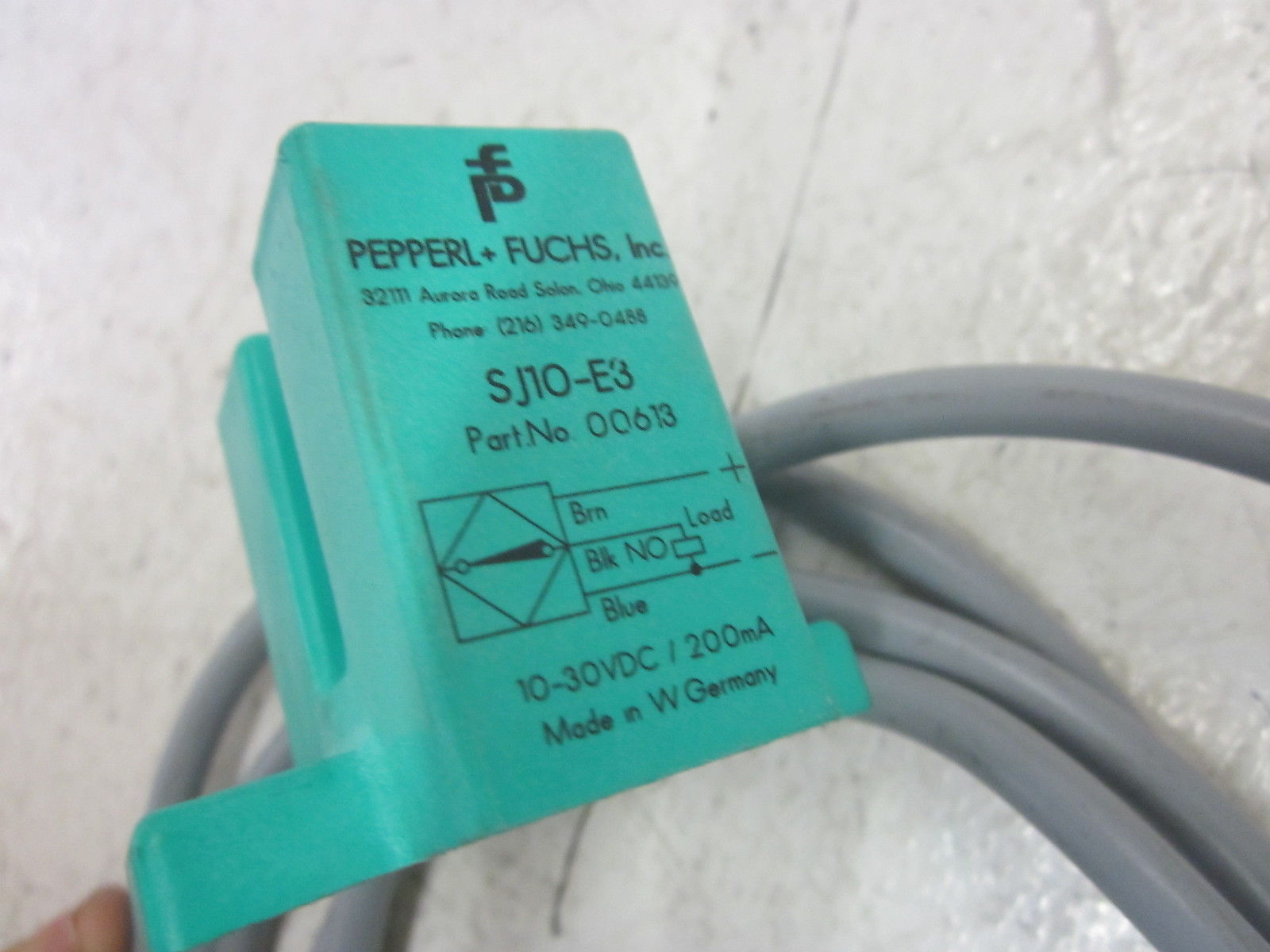 PEPPERL+FUCHS SJ10-E3 INDUCTIVE SLOT PROXIMITY SENSOR UNMP