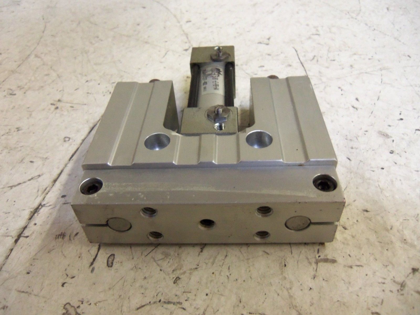 PHD SDB22X5/8-E-PB CYLINDER UNMP