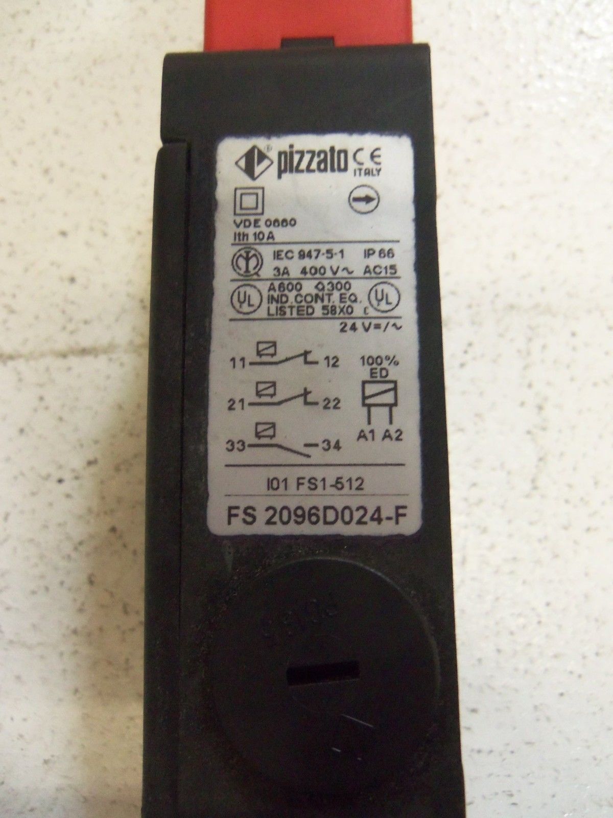 PIZZATO FS 2096D024-F SAFETY SWITCH UNMP