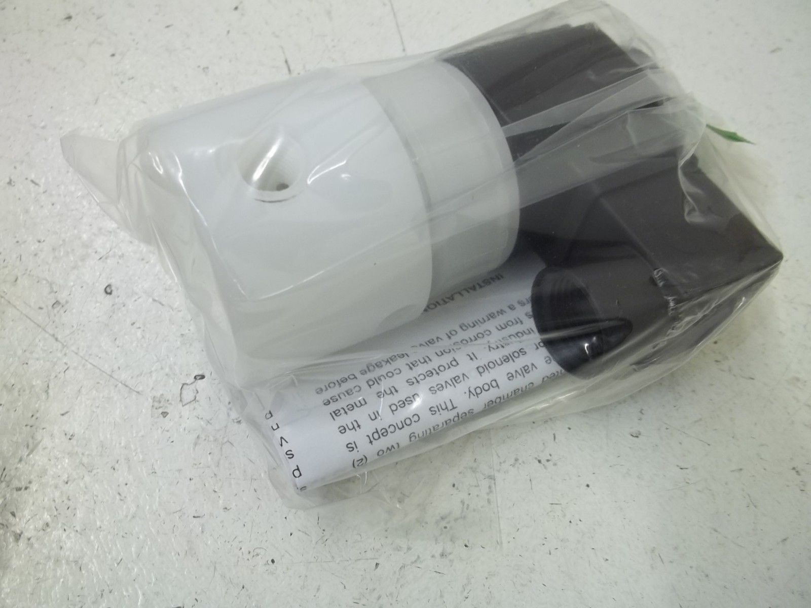 PLAST-O-MATIC EAST2V8W11-PP120/60 1/4" POLYPRO SOLENOID VALVE NSMP