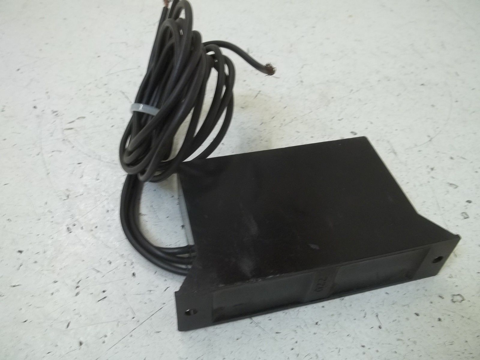 PLASTICS TECHNOLOGY LTD. TYPE CO1 3-PHASE SUPPRESSOR UNIT UNMP