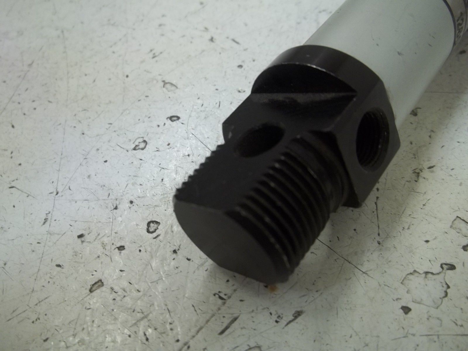 PNEUMAX 1260.20.0010 CYLINDER UNMP