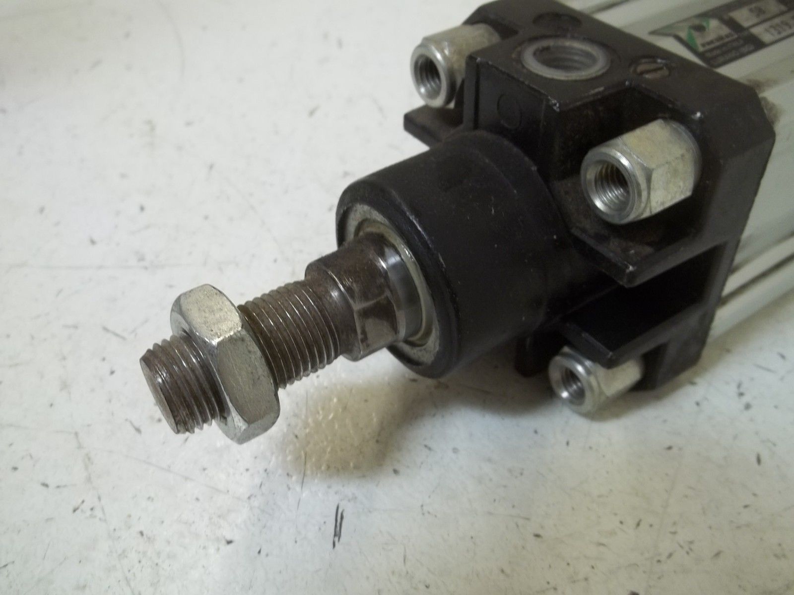 PNEUMAX 1319.50.0250.01 CYLINDER UNMP