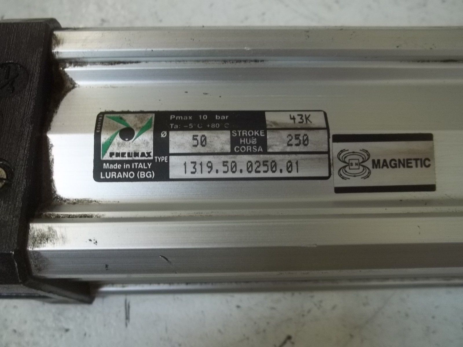 PNEUMAX 1319.50.0250.01 CYLINDER UNMP