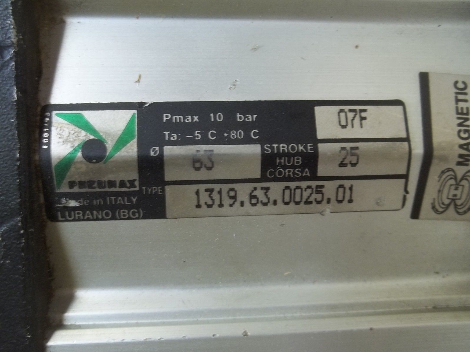 PNEUMAX 1319.63.0025.01 PNEUMATIC CYLINDER UNMP