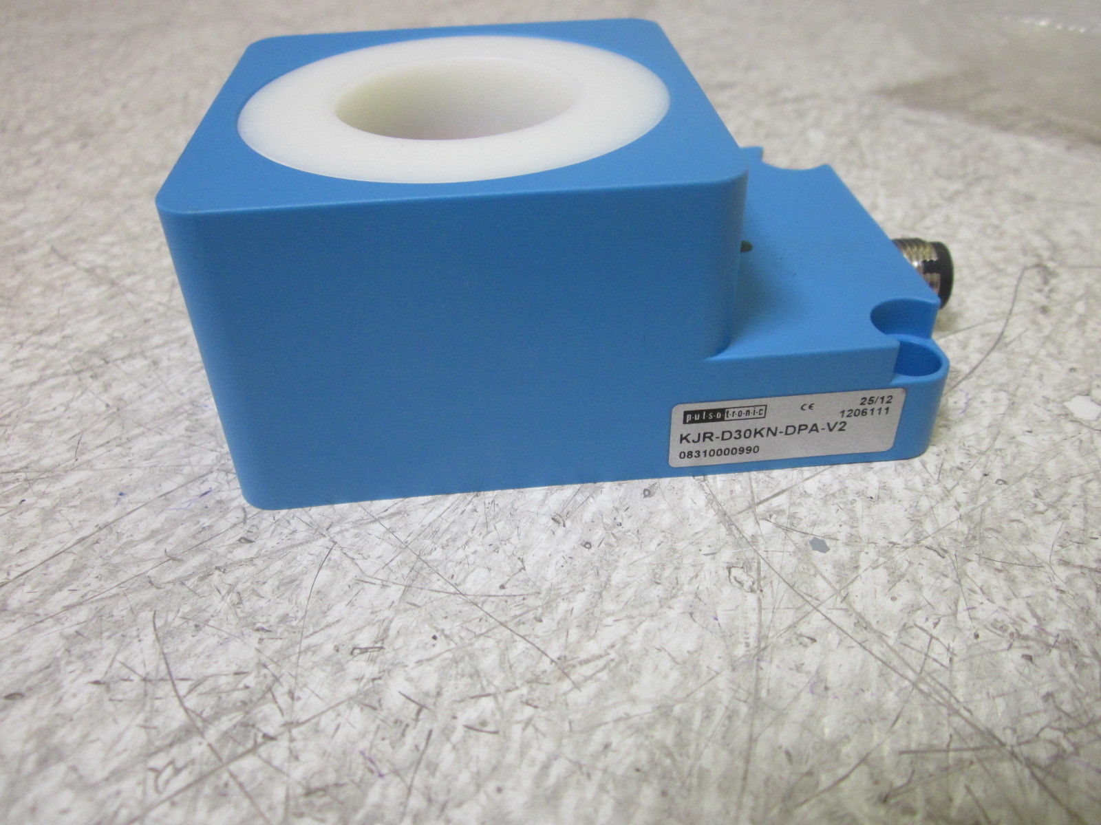 PULSATRONIC KJR-D30KN-DPA-V2 INDUCTIVE RING SENSOR NSMP