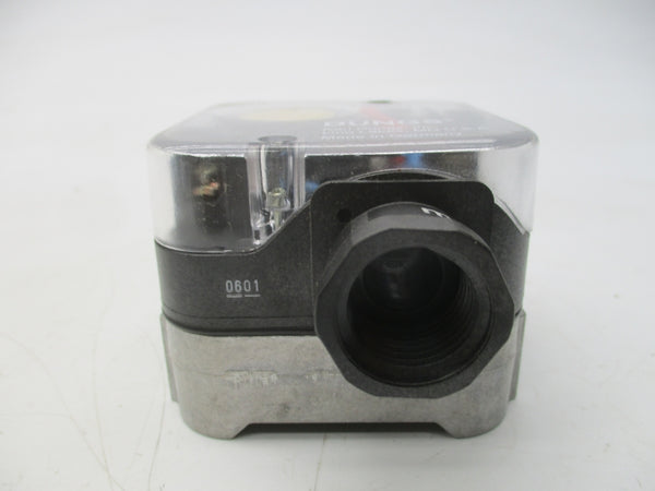 DUNGS GAO-A4-4-6 120VAC 10A 7PSI NSNP