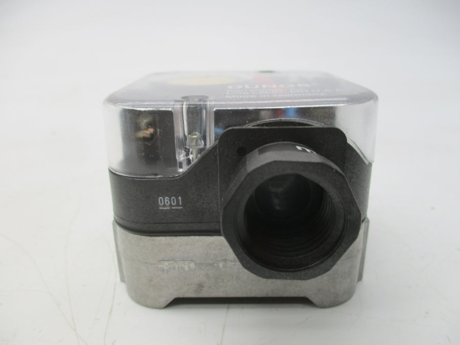 DUNGS GAO-A4-4-6 120VAC 10A 7PSI NSNP