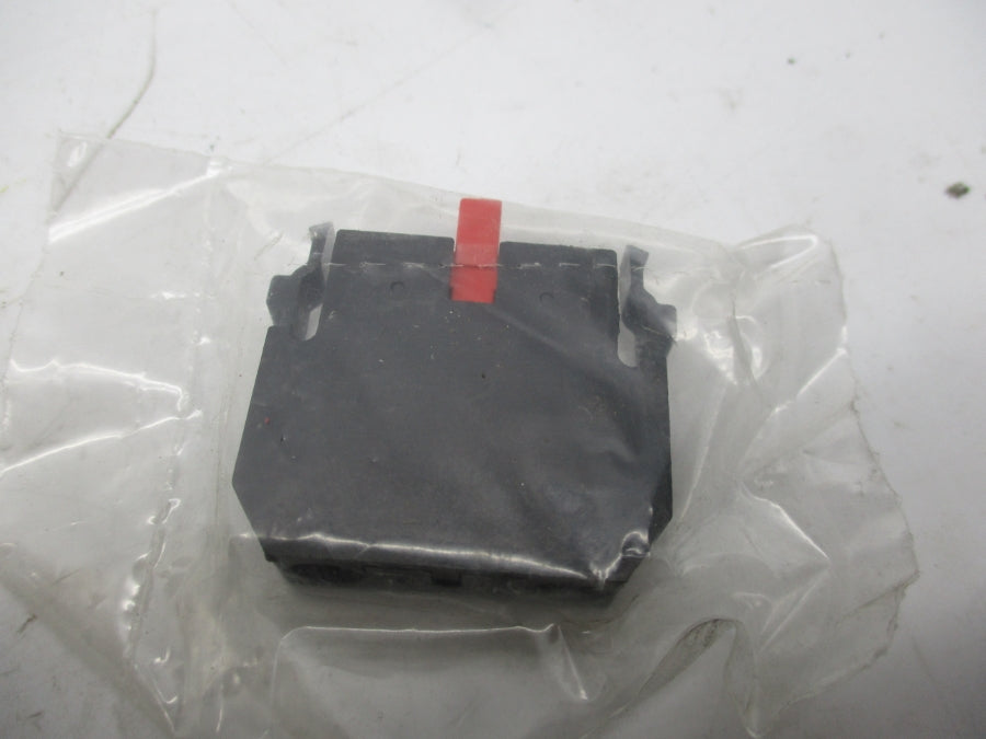 CUTLER HAMMER E22B1 SER. A1 110/120V 6A (PKG OF 9) NSMP