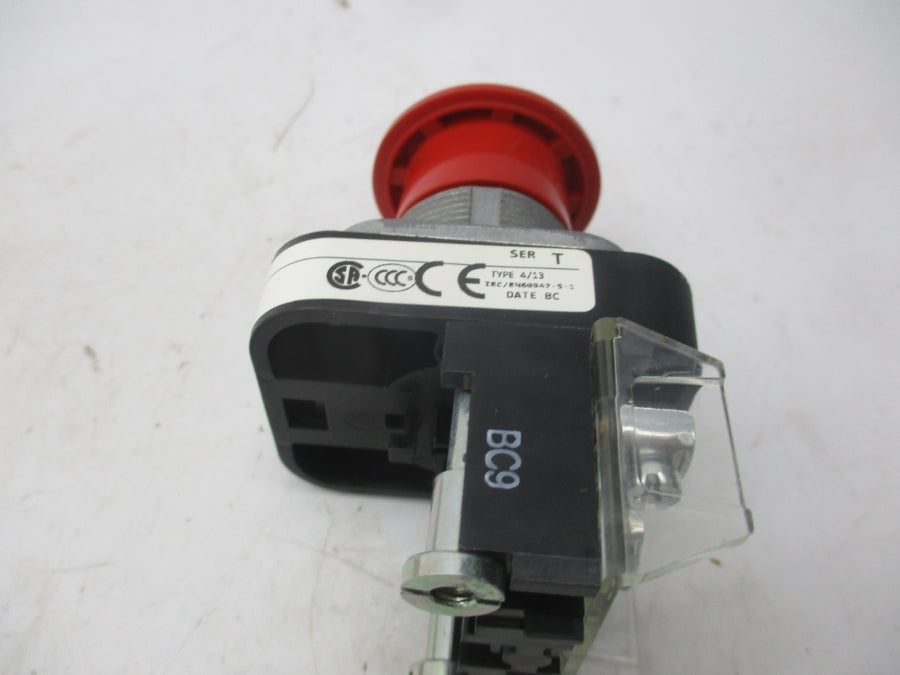 ALLEN BRADLEY 800T-FX6D4 SER. T (WH) NSMP