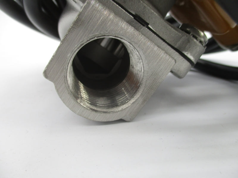 PARKER 72218RN5VV00G1VZ01P2 110V 35A 0-100PSI NSMP