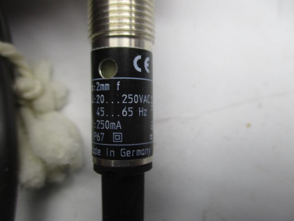 IFM EFECTOR IF0303 IFA2002-ABOW 250VAC NSMP
