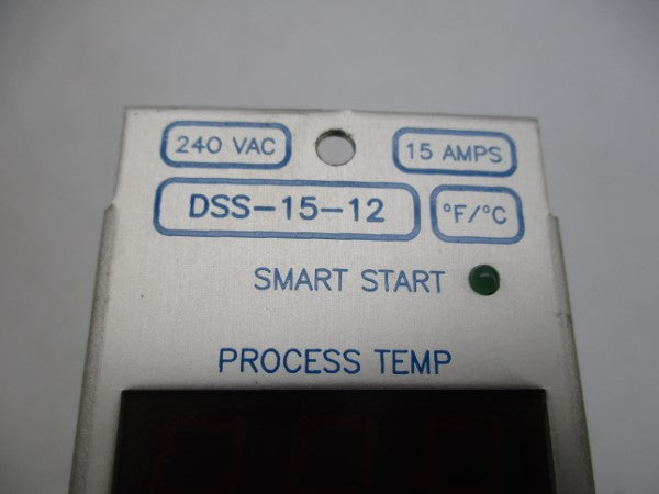 D-M-E DSS-15-12 240VAC 15A UNMP