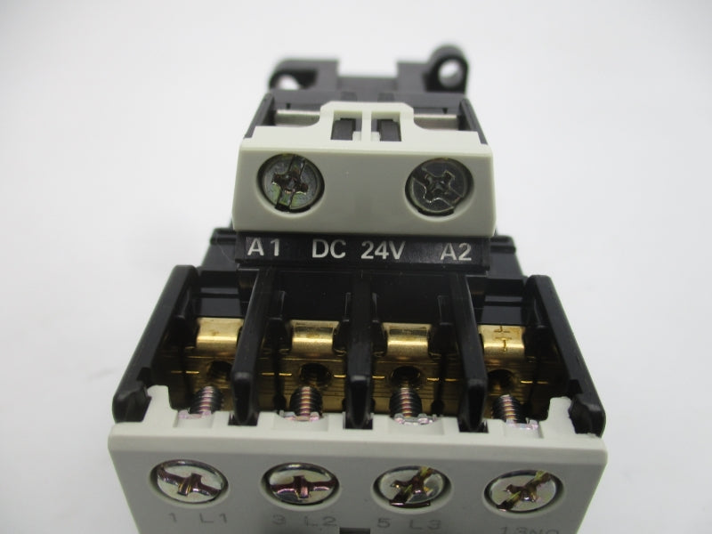 FUJI SC-0Y/G 4GC0F0M10Y 24VDC NSMP