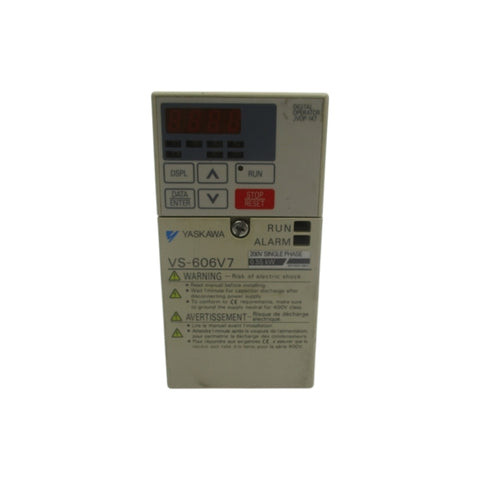 YASKAWA CIMR-V7CCB0P4 200-240V 7.4A UNMP