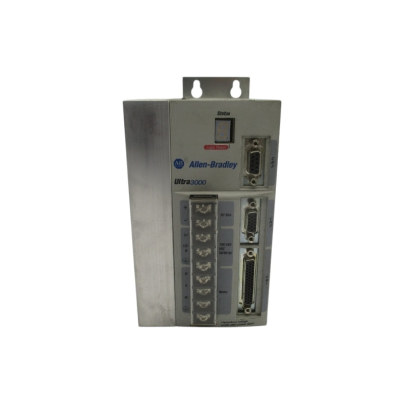 ALLEN BRADLEY 2098-DSD-010 SER. B F/W V1.32 120/240VAC 9A UNMP