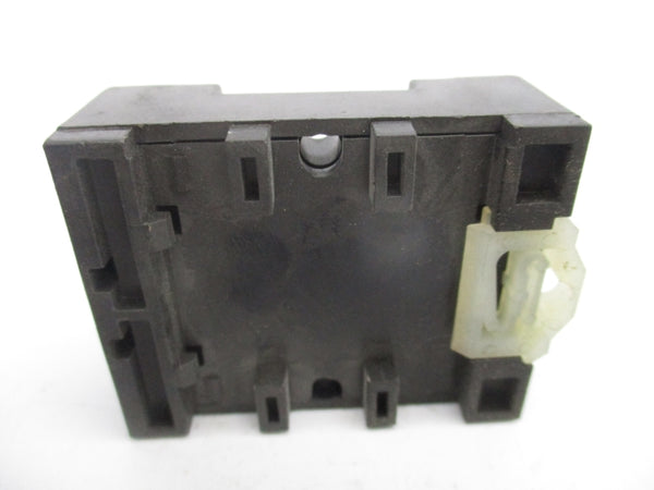 ALLEN BRADLEY 700-HN125 SER. A 300V 10A (AS PICTURED) UNMP