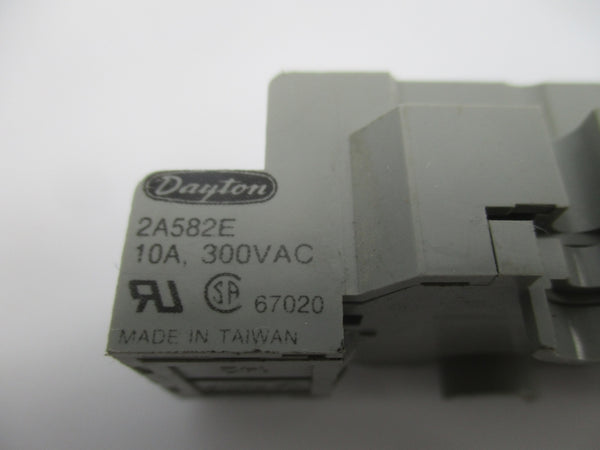 DAYTON 2A582E 300VAC 10A UNMP