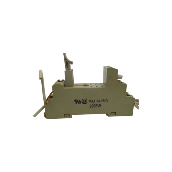 OMRON P2RF-08-E 250V 5A (AS PICTURED) UNMP