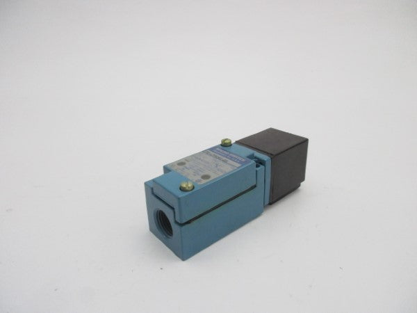 MICRO SWITCH FE-LPR04E-2S 120VAC 0.5A NSMP
