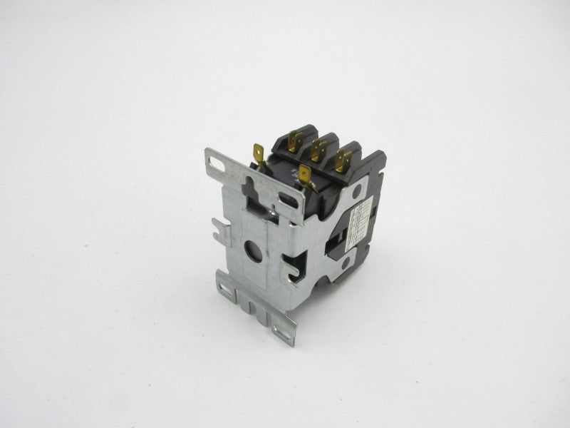 CUTLER HAMMER C25DND330T SER. C1 24V 40A NSMP