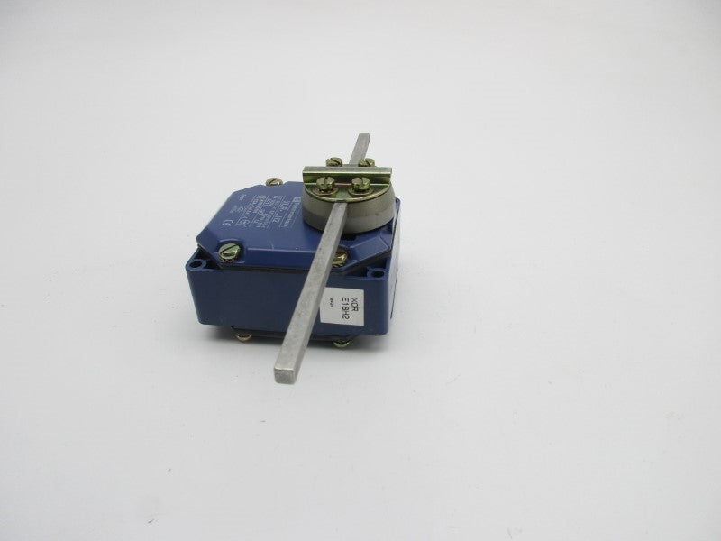 TELEMECANIQUE XCRE18H2 500V 3A NSNP