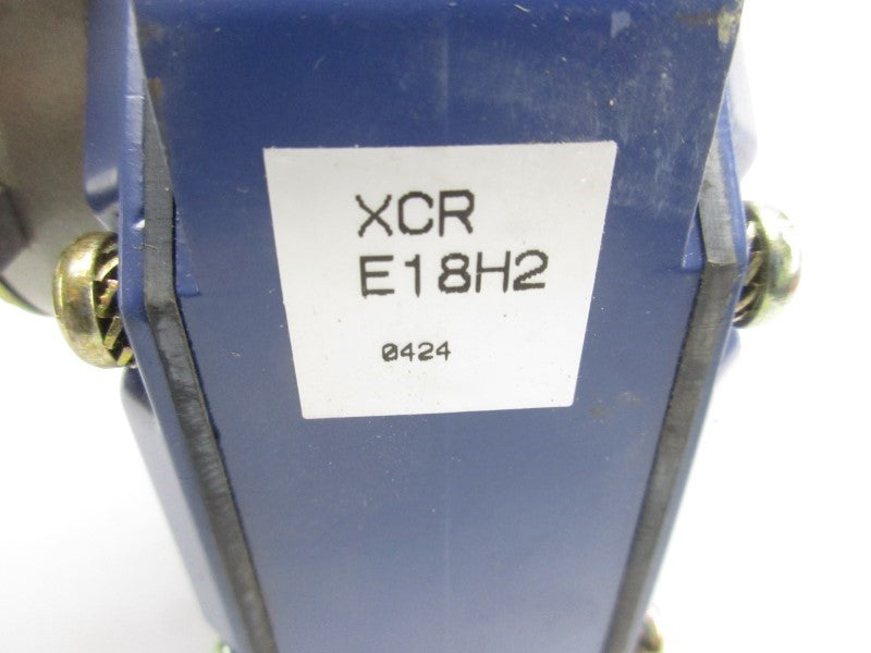 TELEMECANIQUE XCRE18H2 500V 3A NSNP