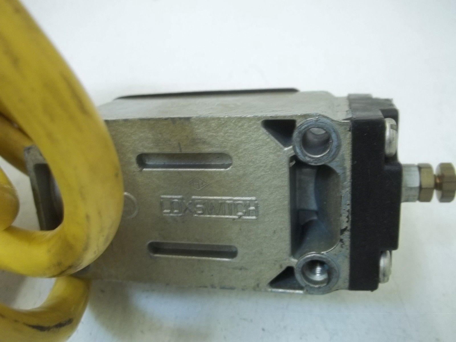 R.B. DENISON S10 8002 UNMP