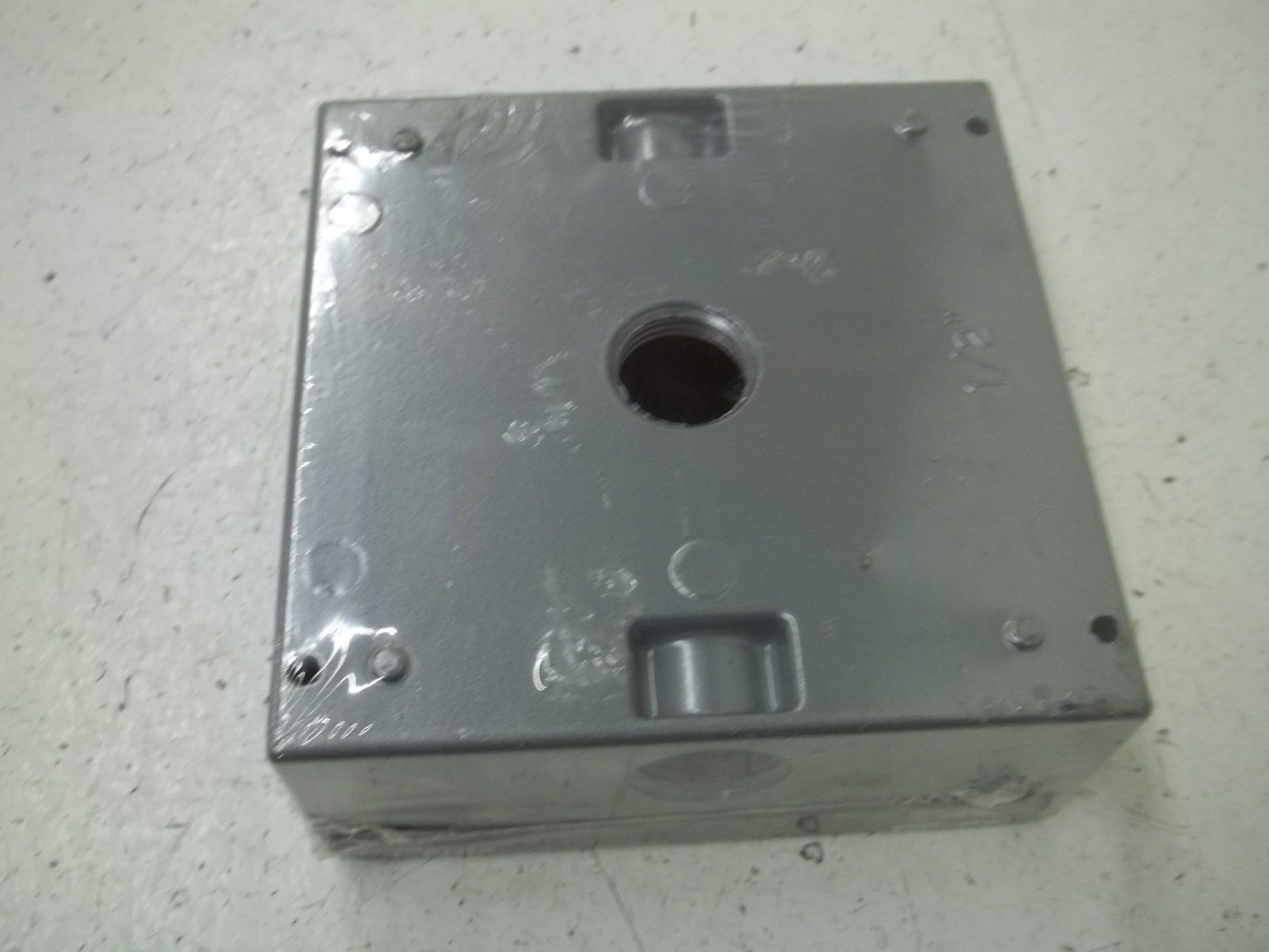 RED DOT 2IH3-1 1/2" OUTLET BOX NSMP