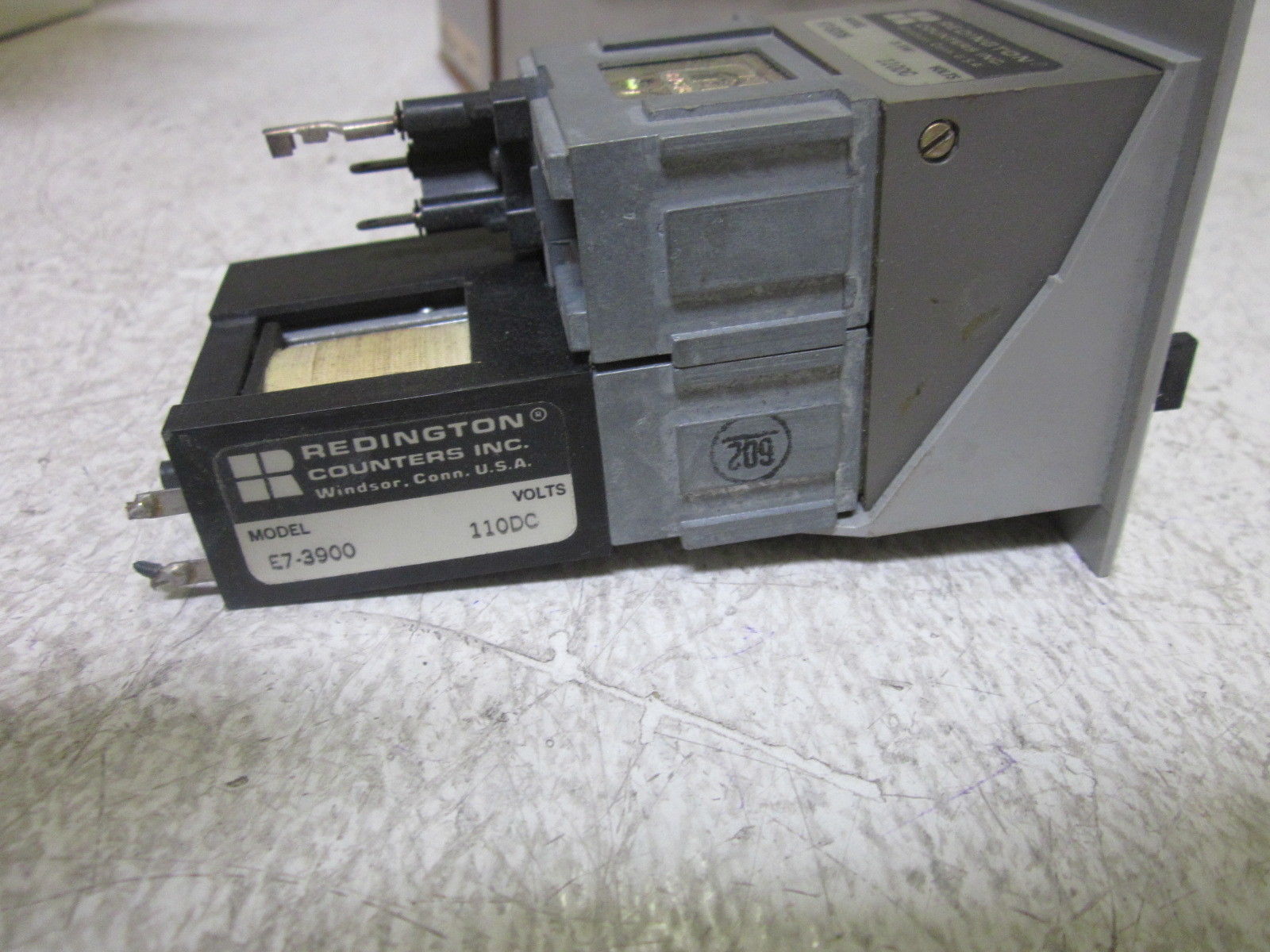 REDINGTON F7-5206 COUNTER PREDETERMINING 110VDC AS IS