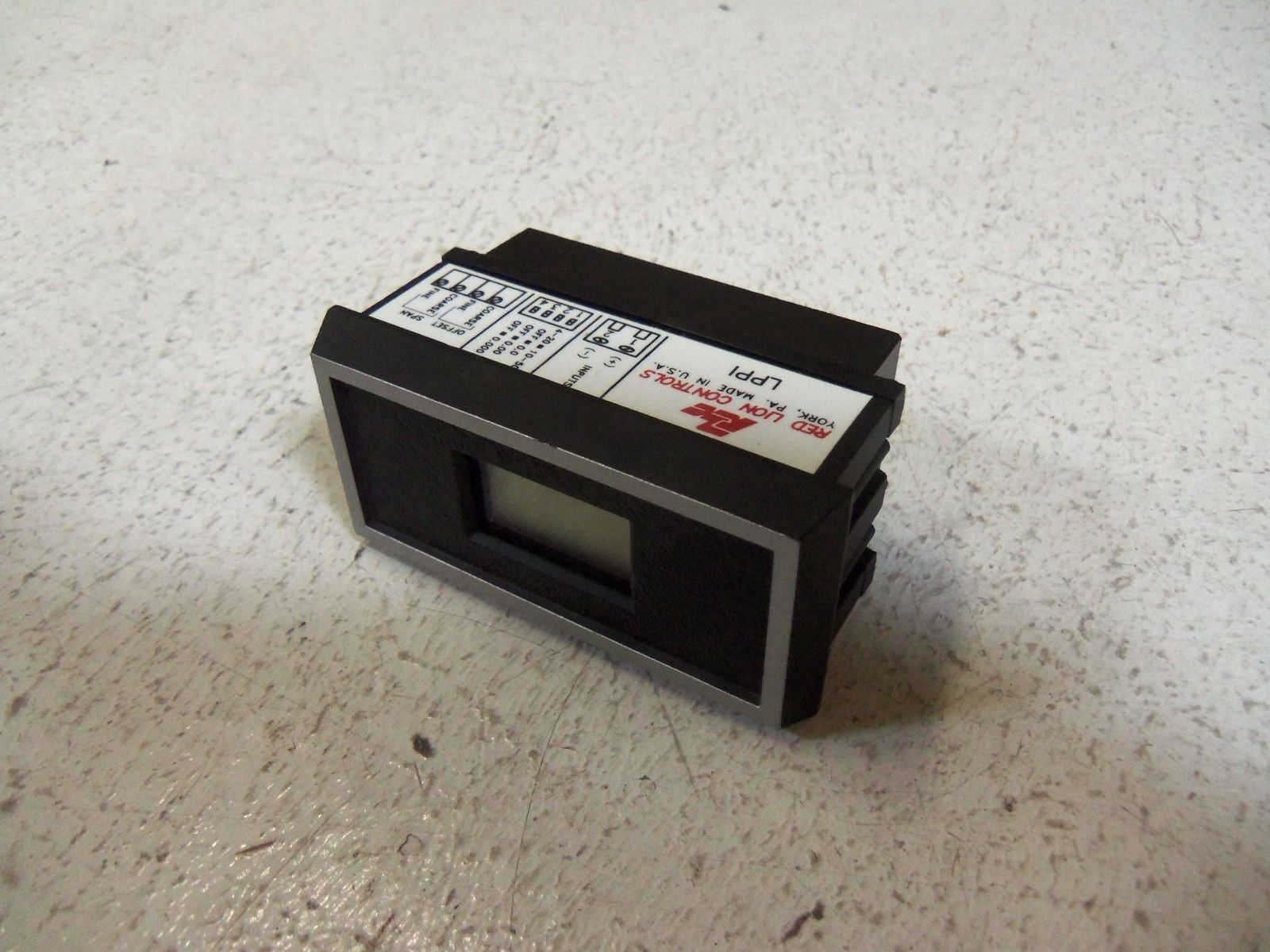 RED LION CONTROLS LPP10000  PROCESS INDICATOR *USED*