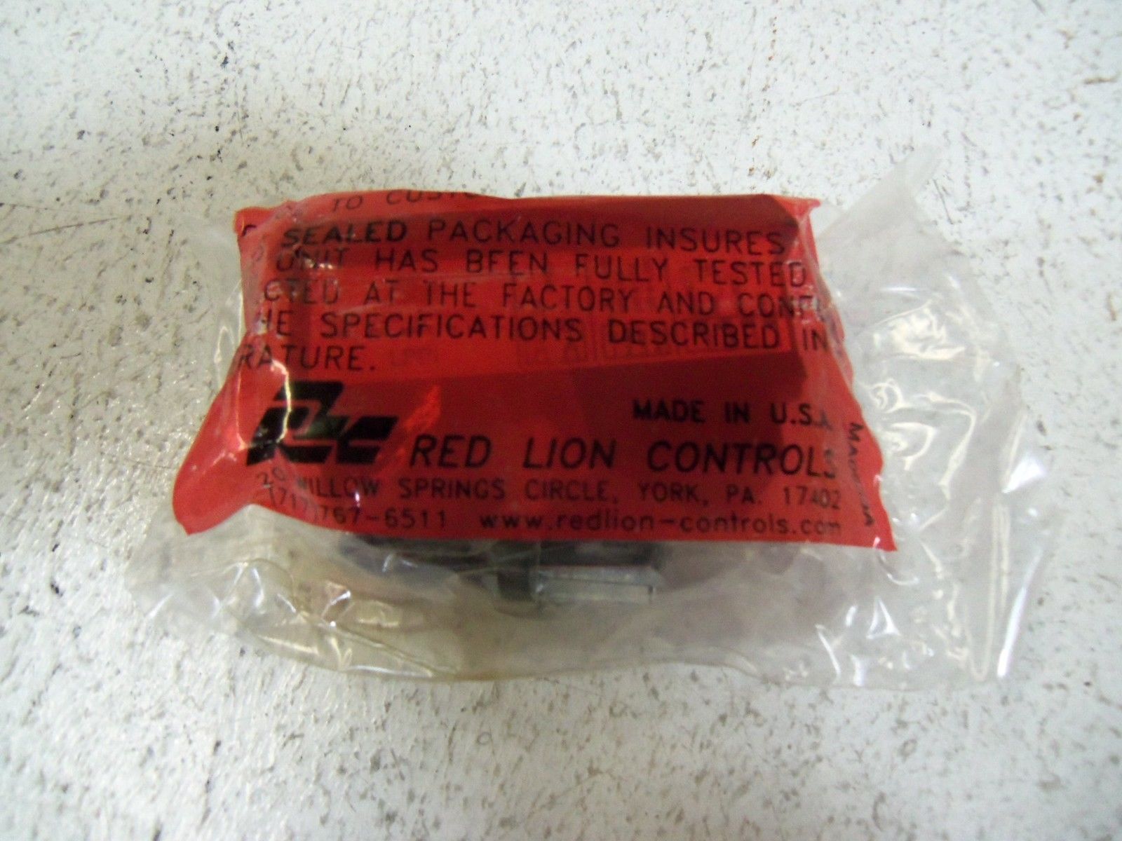 RED LION CONTROLS LPP10000 PROCESS INDICATOR *NEW IN FACTORY BAG*