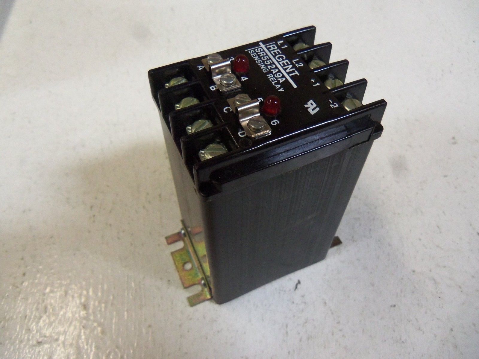 REGENT CONTROLS SR552A9A (AS PICTURED) NSMP