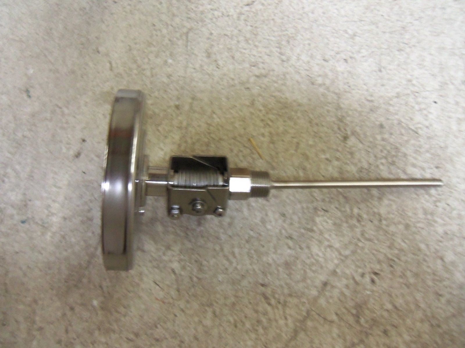 REOTEMP JJ/06/01/F69 50 TO 550 F BIMETAL THERMOMETER NSMP