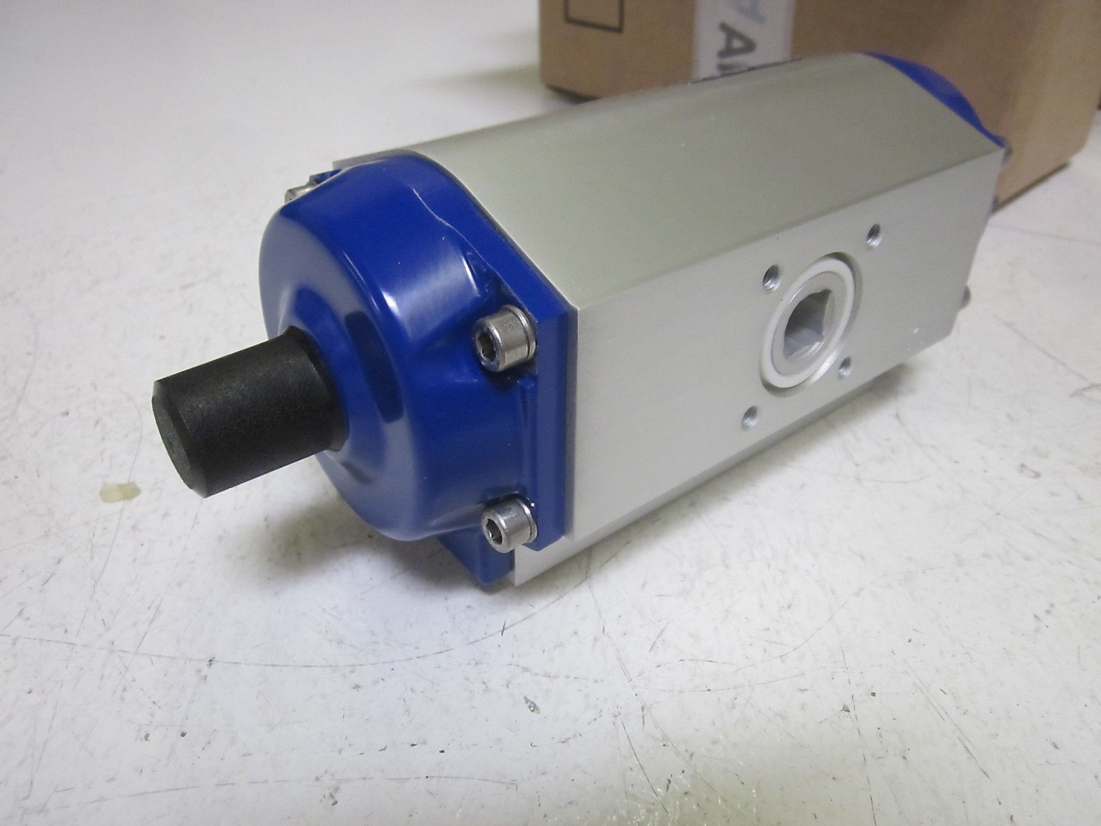 REVO RS60120058N3000 8 BAR 116 PSI NSMP