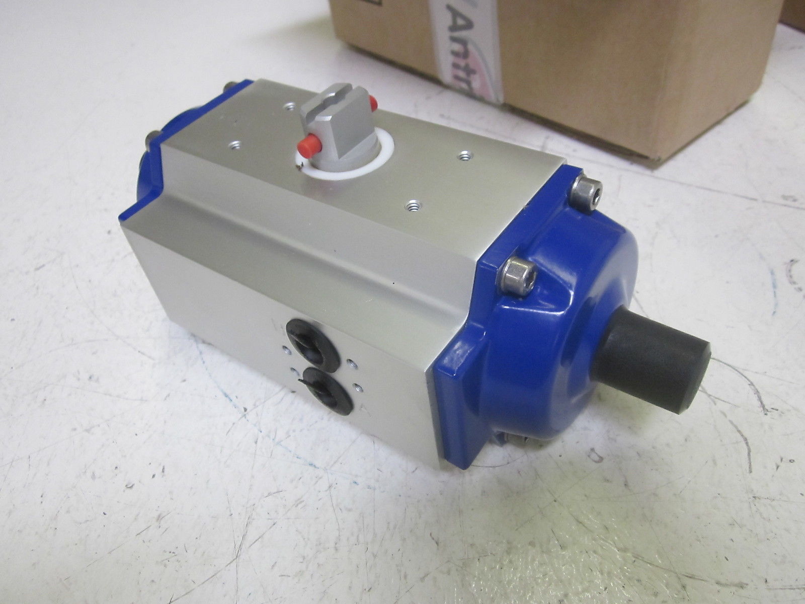 REVO RS60120058N3000 8 BAR 116 PSI NSMP