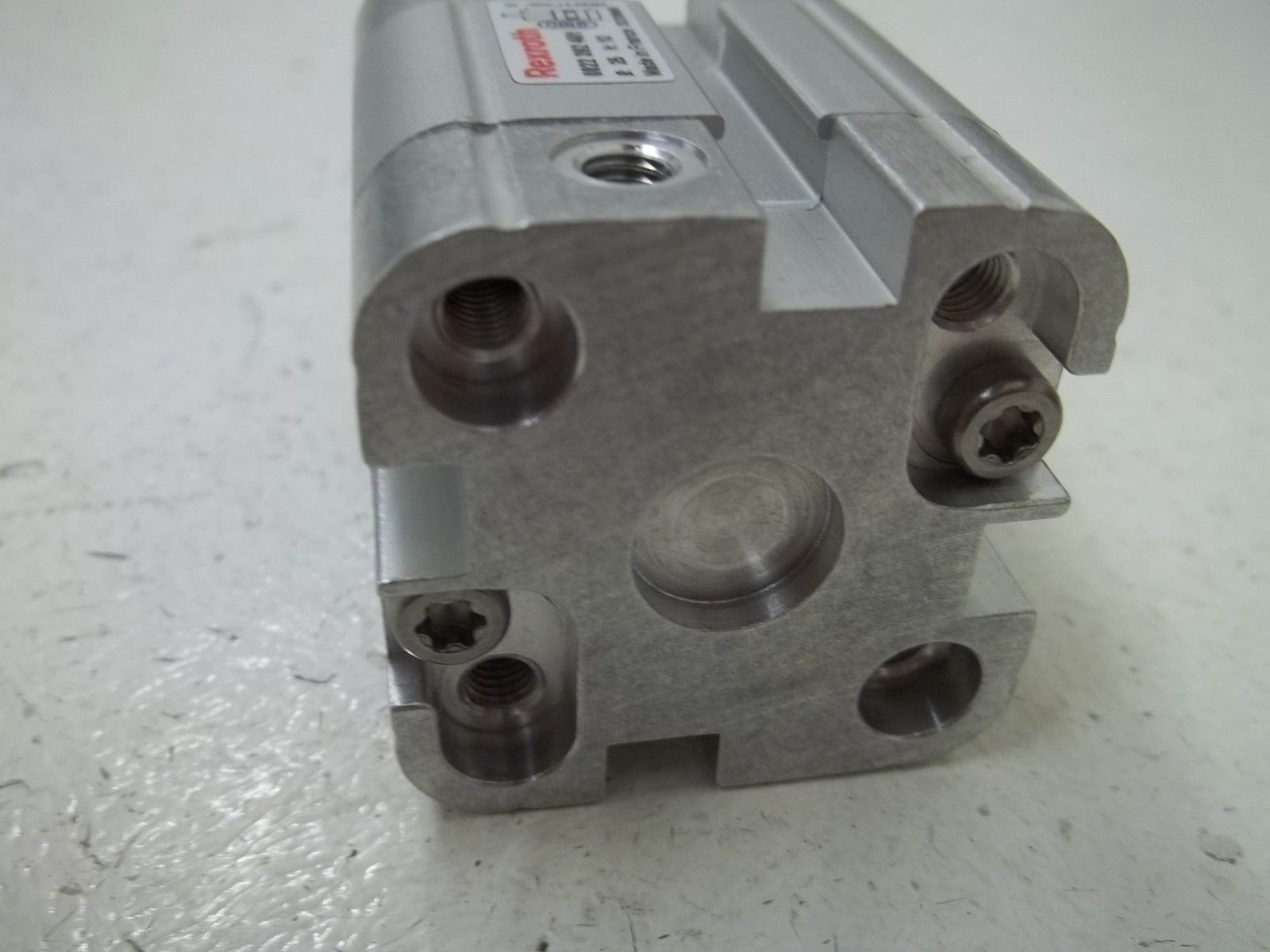 REXROTH 0822392401 PNEUMATIC CYLINDER UNMP