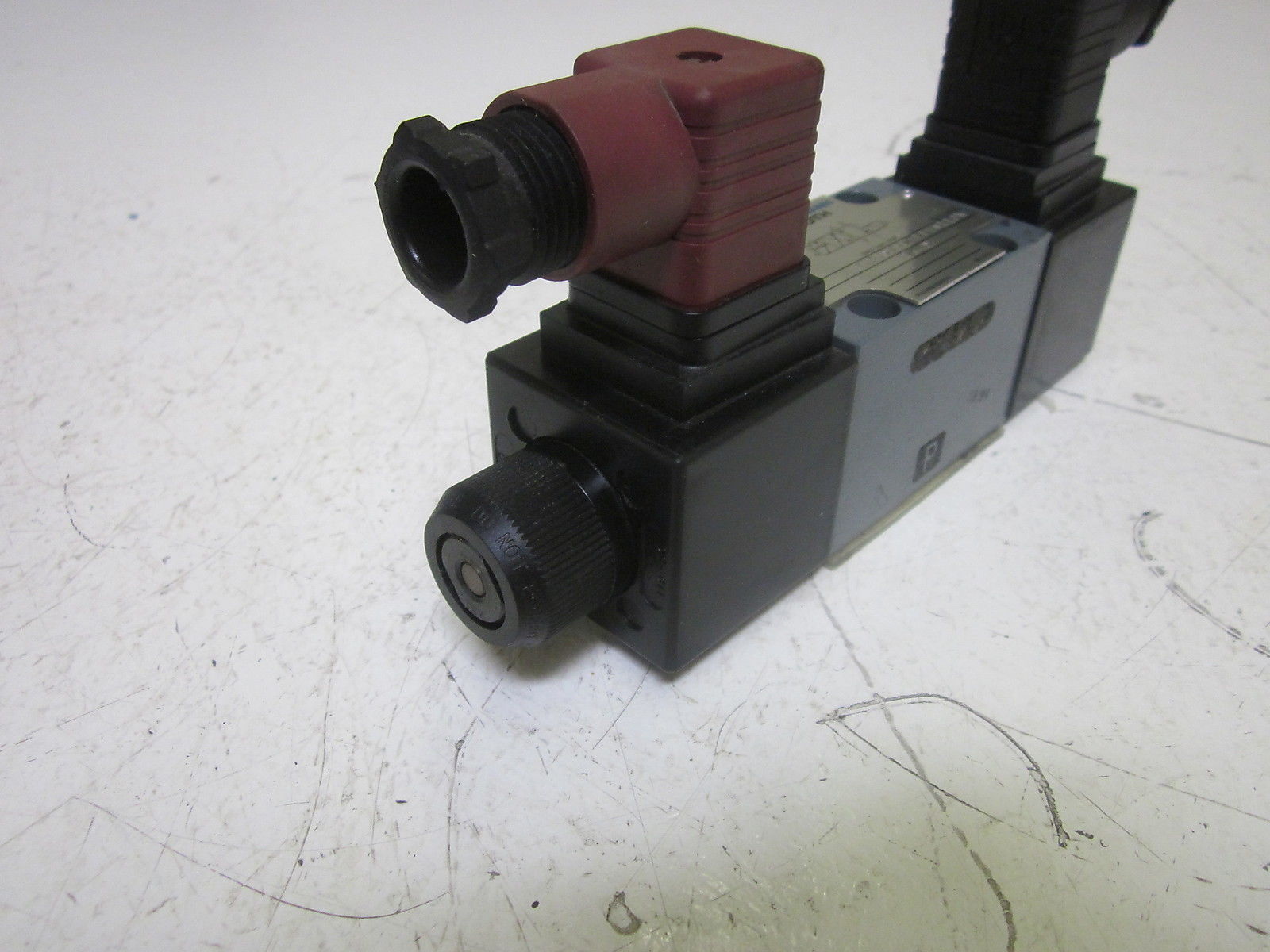 REXROTH 4WE6D6070FEW110N DIRECTIONAL CONTROL VALVE  UNMP