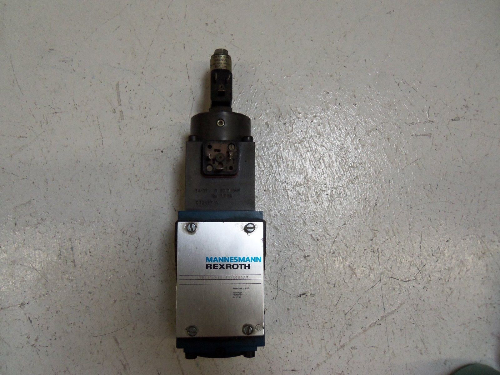 REXROTH 4WRE10EA16-14/24K4/M DIRECTIONAL VALVE UNMP