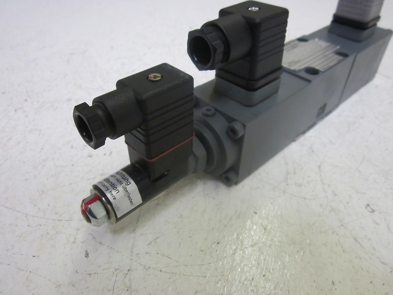 REXROTH 4WRE6W32-11/24Z4/M VALVE NSNP