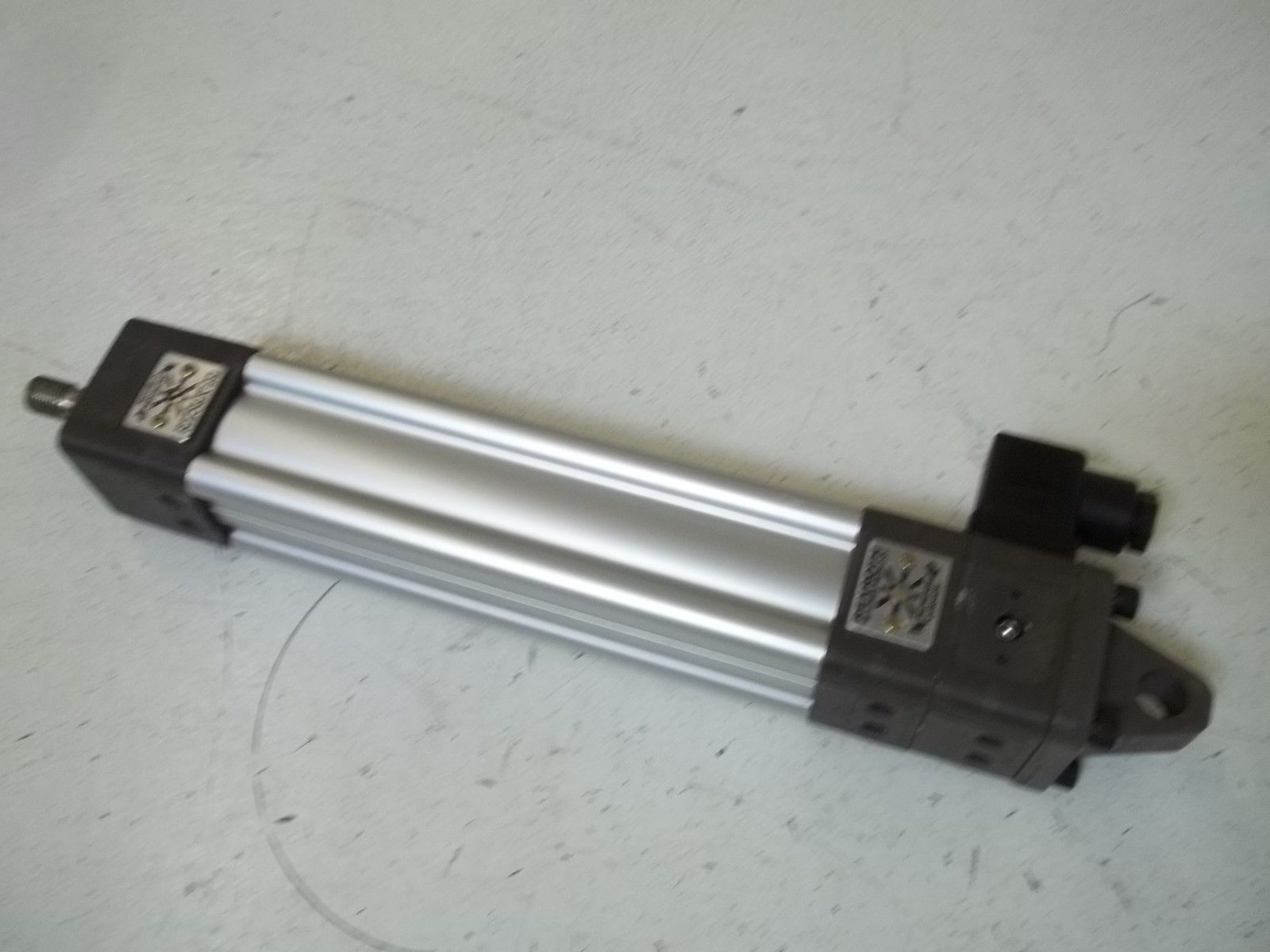 REXROTH  P-027802-030-60 1-1/2X6" NSMP