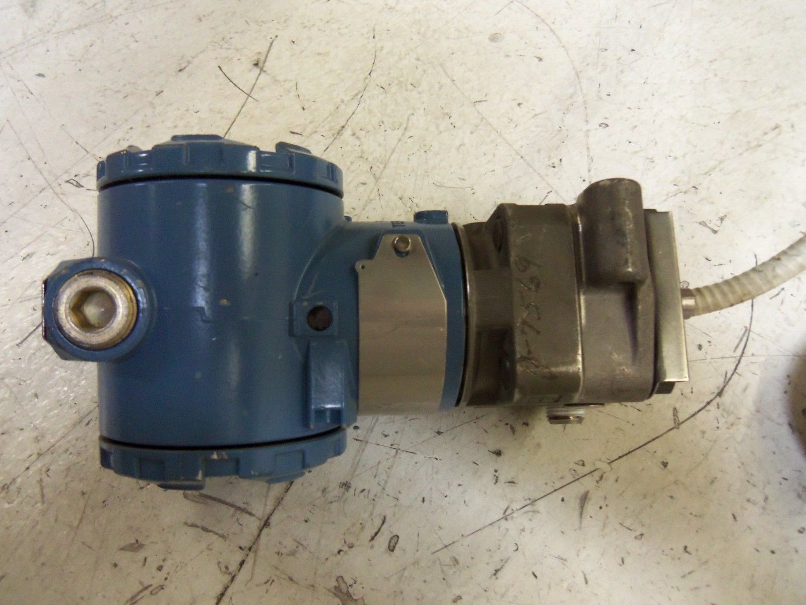 ROSEMOUNT 3051CA0A22A1AA0060B4L4 W/ 1199RTW11A11A14 TRANSMITTER UNMP