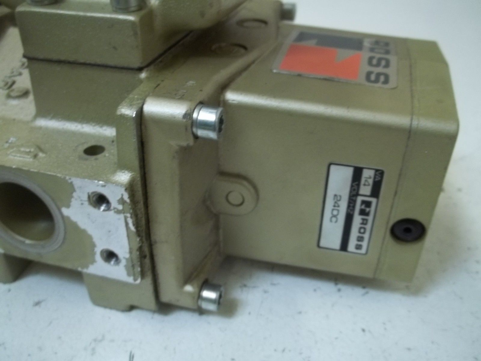 ROSS 3573A4813 DUAL VALVE DRIVER UNMP