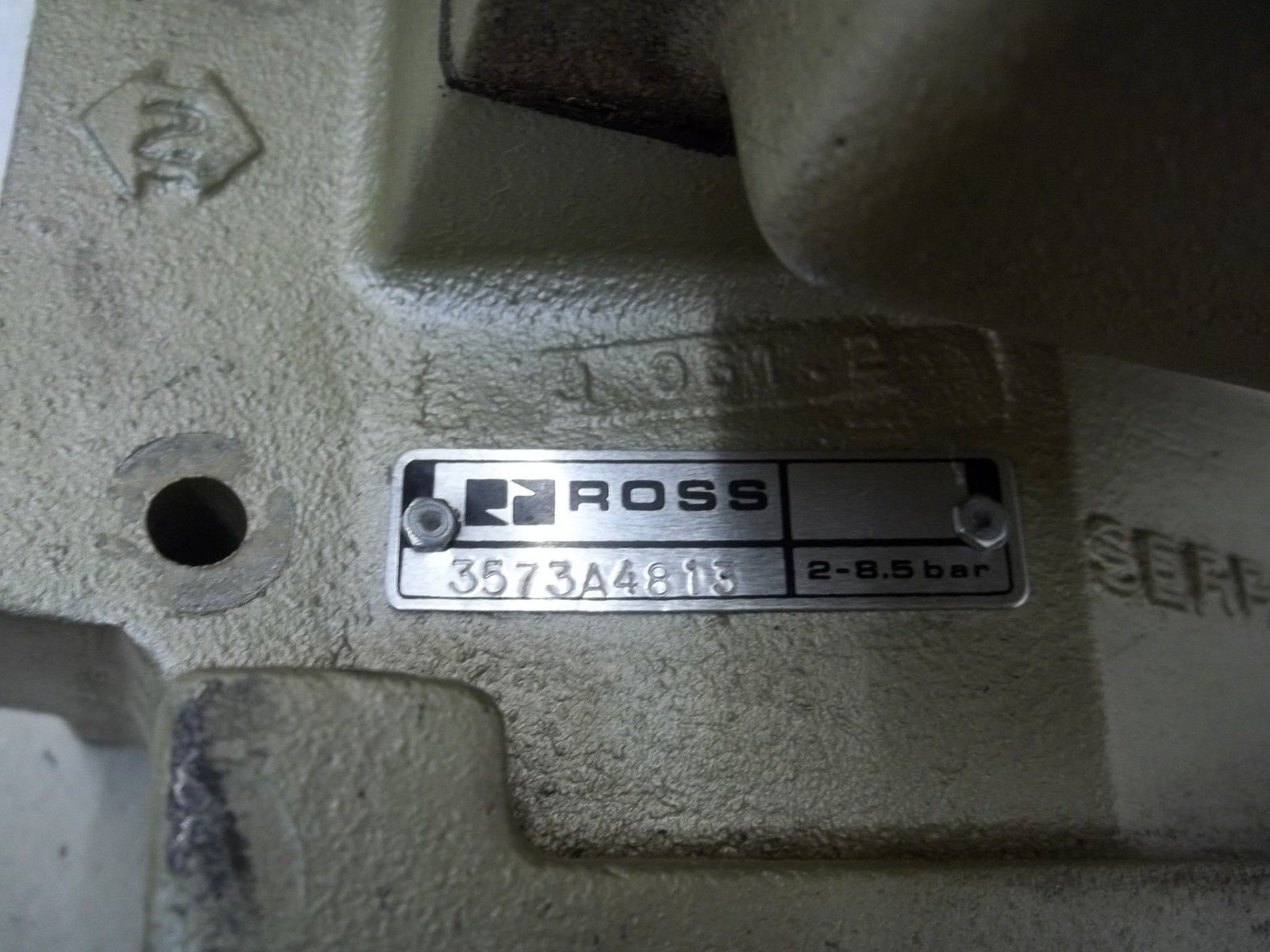 ROSS 3573A4813 DUAL VALVE DRIVER UNMP