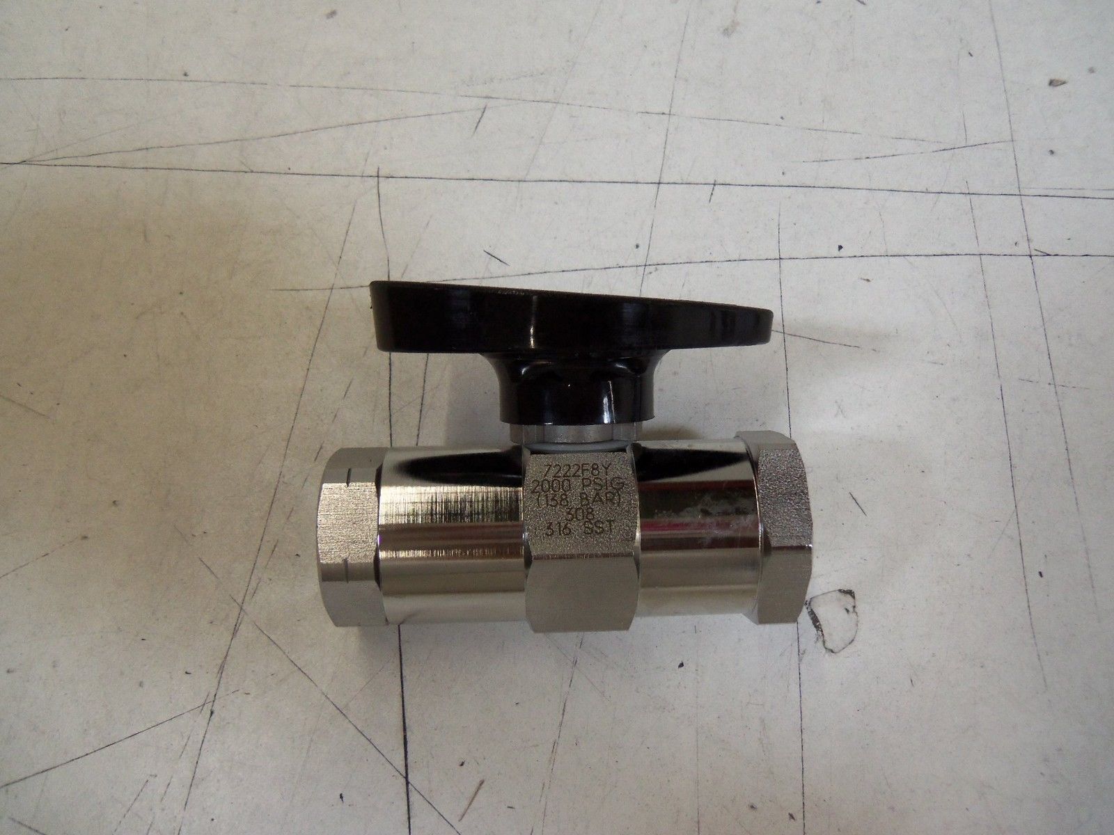 ROTOBALL 72 SERIES 2-WAY LOW PROFILE BALL VALVES 7222F8Y * NEW NO BOX*
